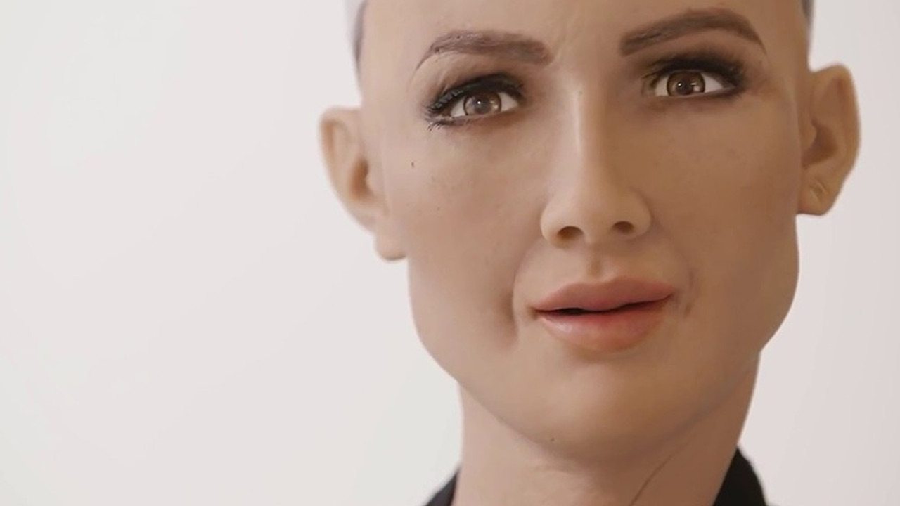 Robot Sophia başbakanla akşam yemeği yiyecek