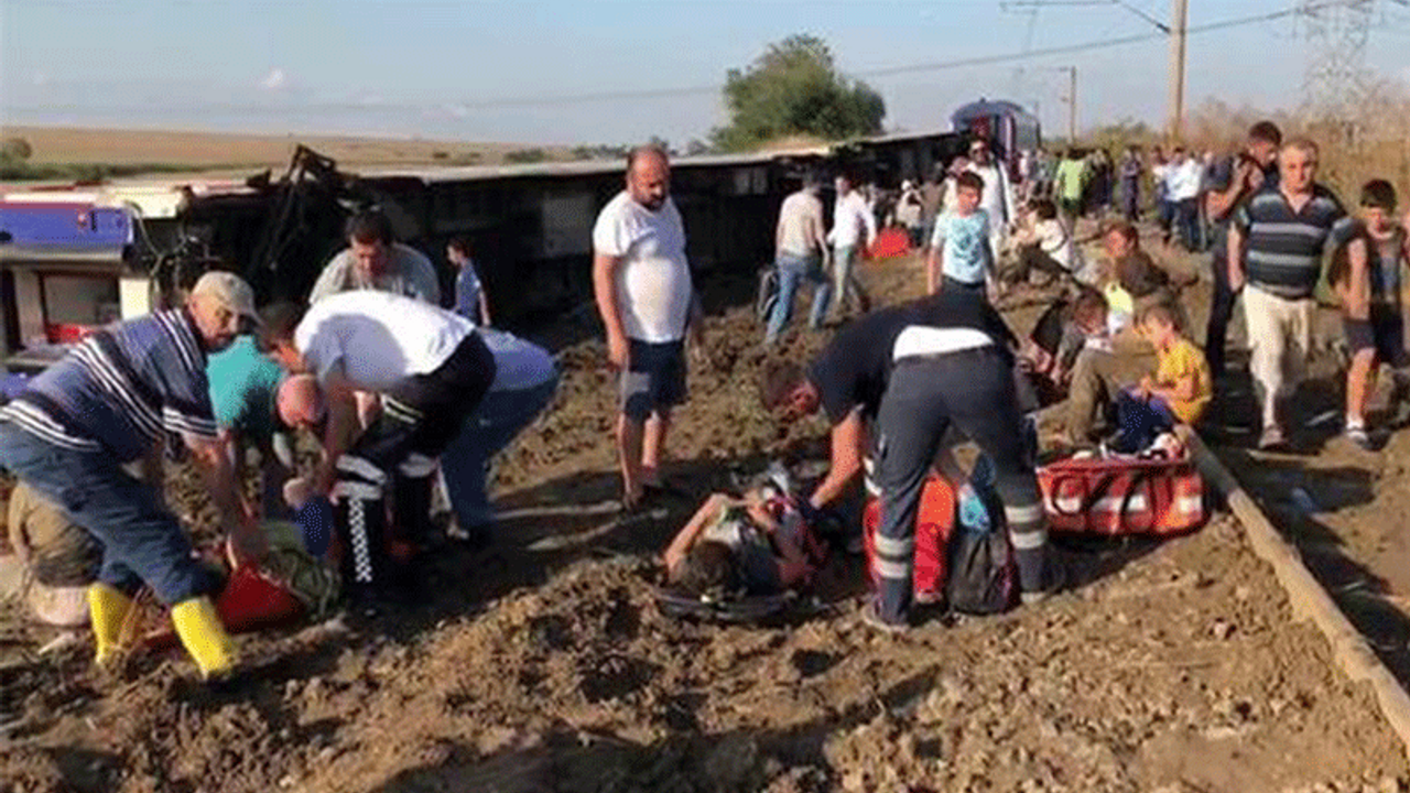 Kızılay Başkanı'ndan tren kazasıyla ilgili uyarı