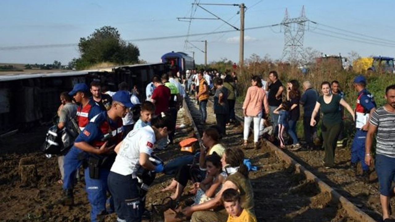 Tren kazasında hayatını kaybedenlerin sayısı 24'e yükseldi