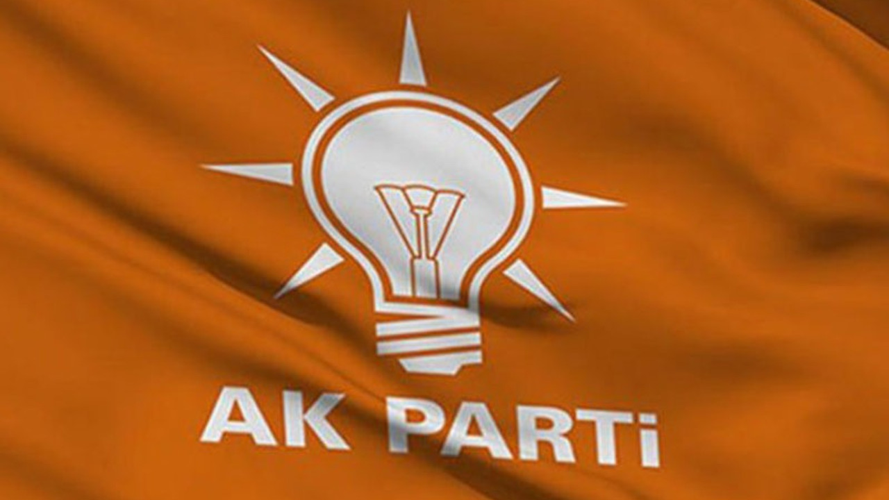 AKP'de flaş istifalar