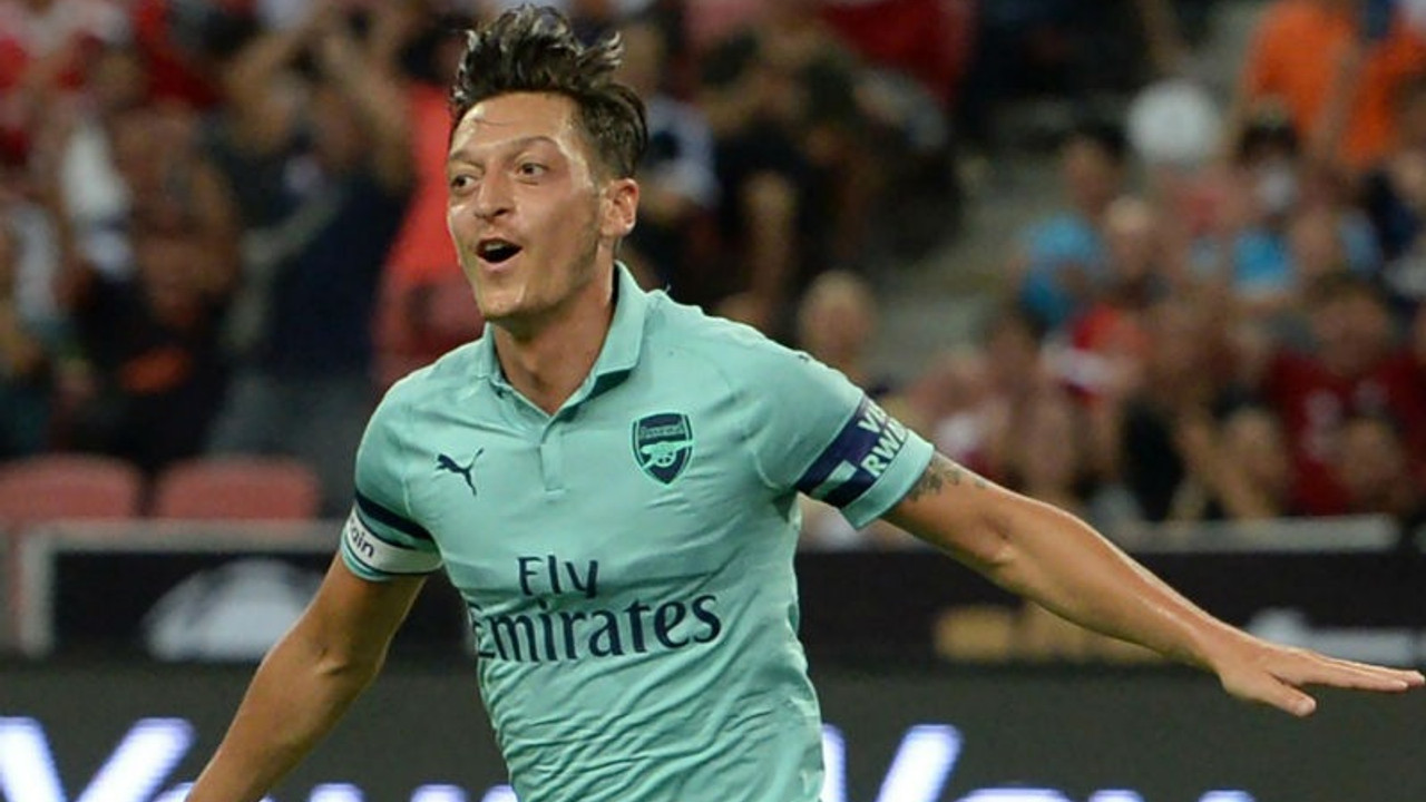 'Evine hoşgeldin Mesut Özil'