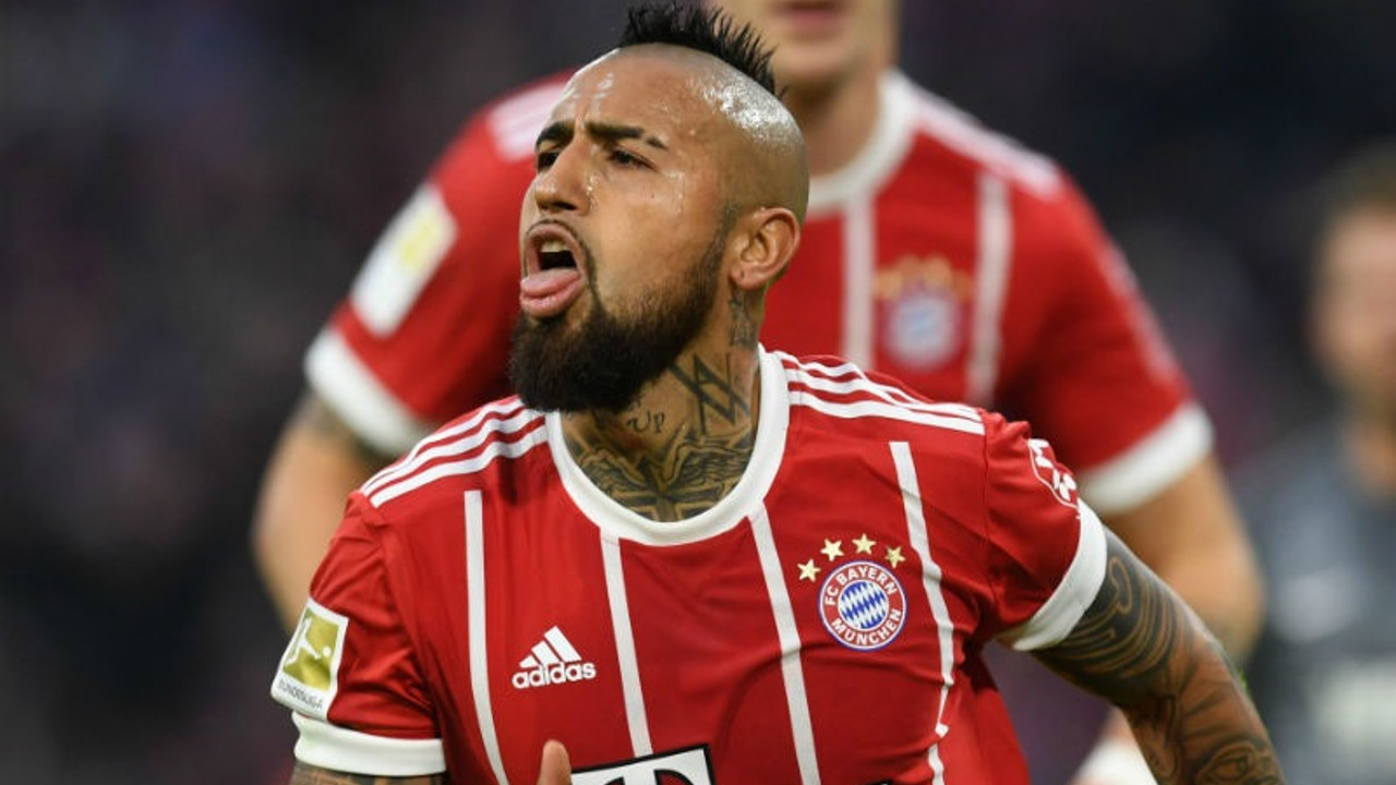 Barcelona'da Arturo Vidal sürprizi