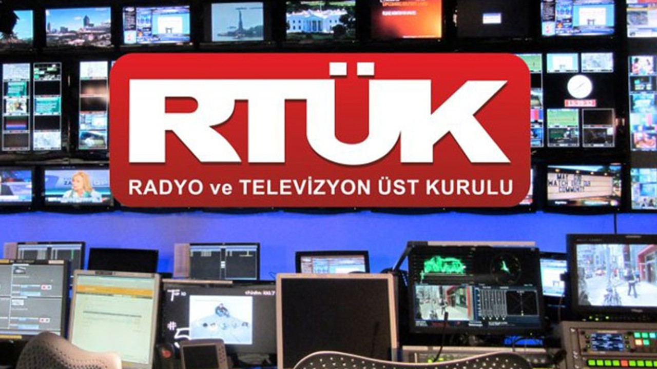 RTÜK'ten 5 kanala 'müstehcenlik' cezası