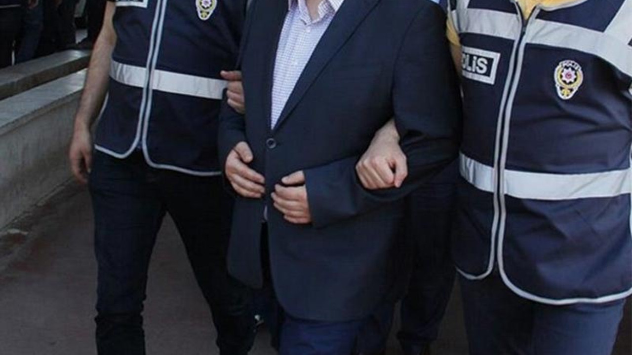 3 komiser yardımcısı gözaltına alındı