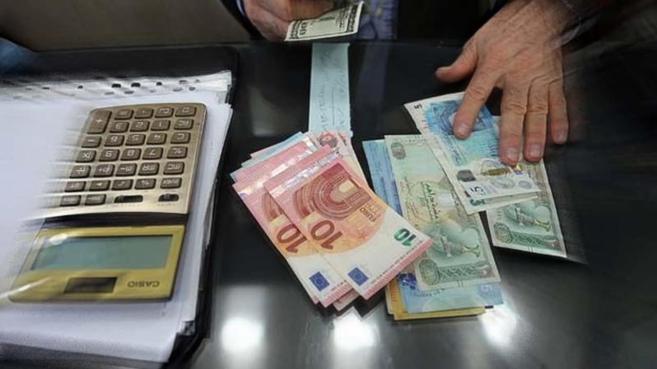 Dolar, euro ve sterlinde yeni rekor