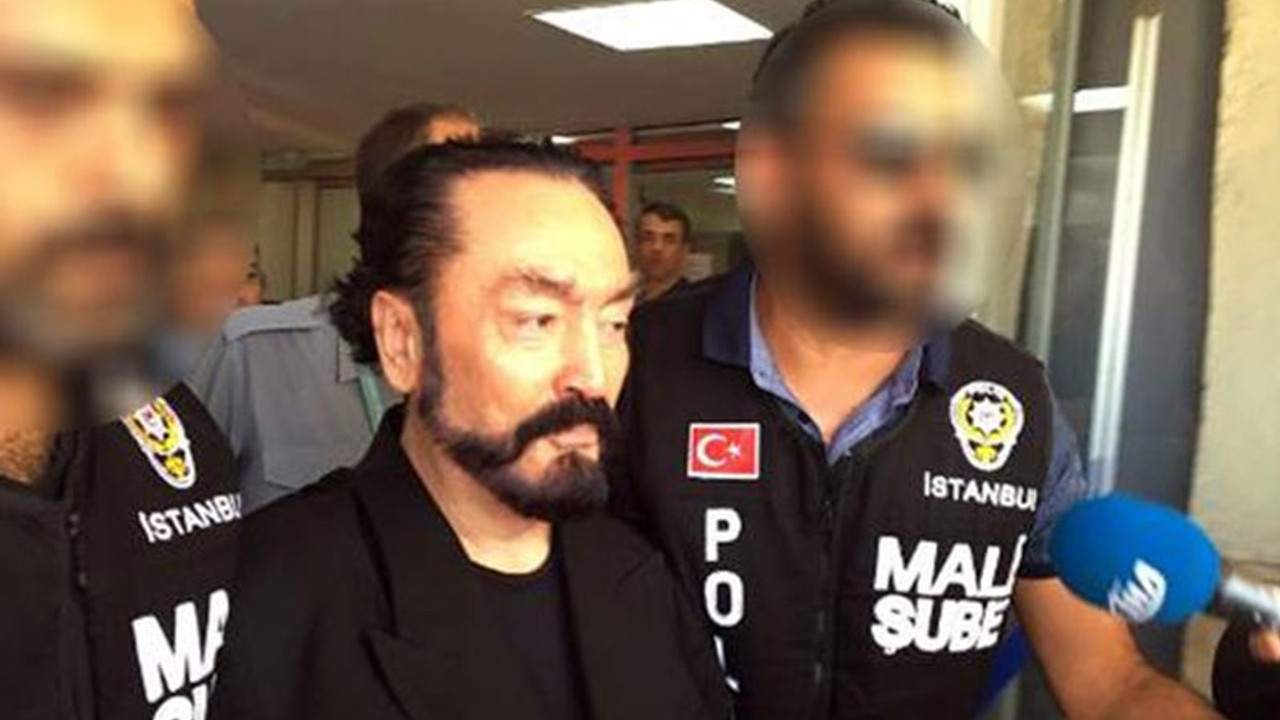 Adnan Oktar'a ve 'kediciklere' DNA testi