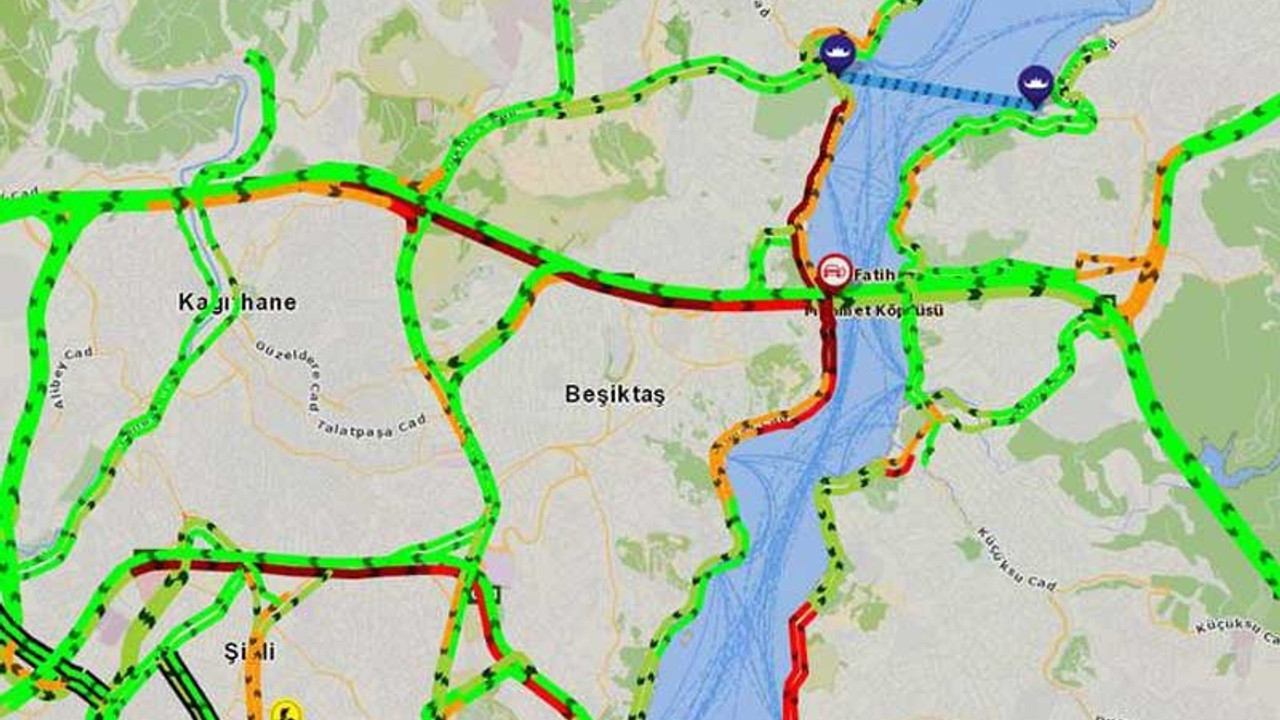 FSM Köprüsü'nde kaza: Trafik kilitlendi