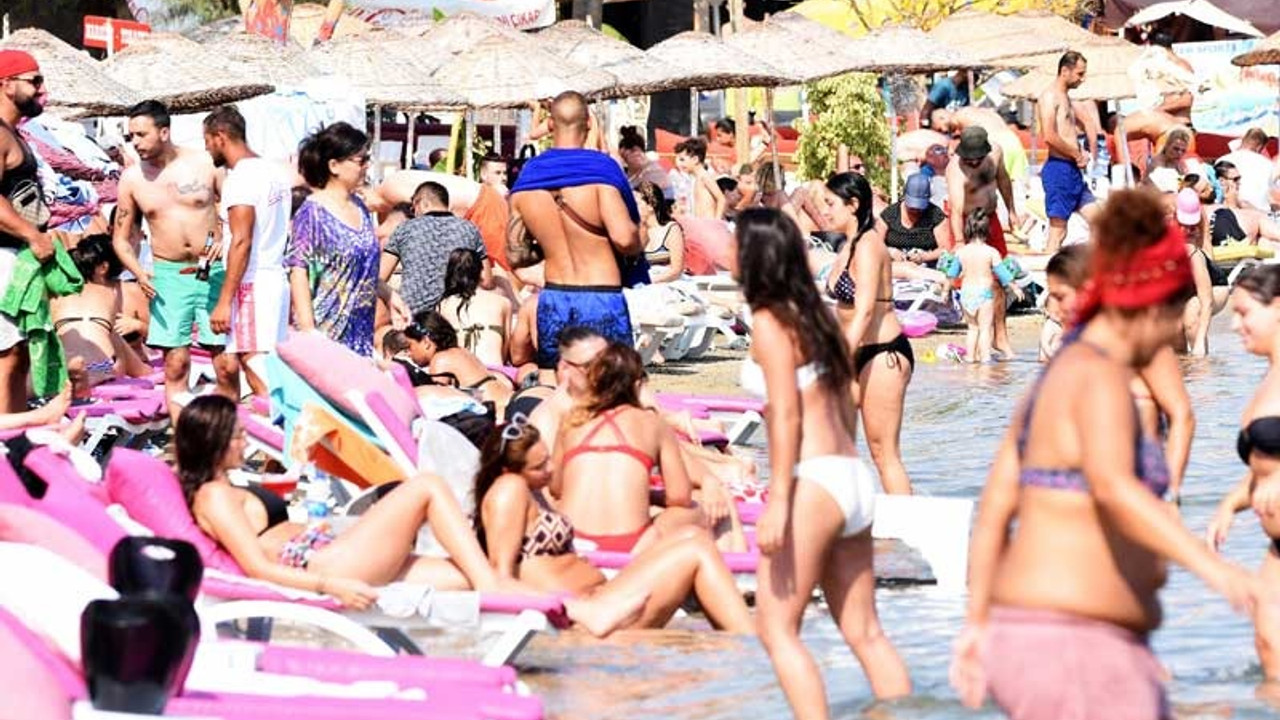 Bodrum'un nüfusu tatilcilerle 2 milyona yaklaştı