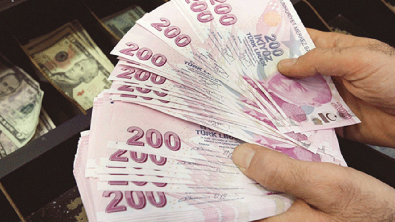 Dolar/TL 3.67'nin altında
