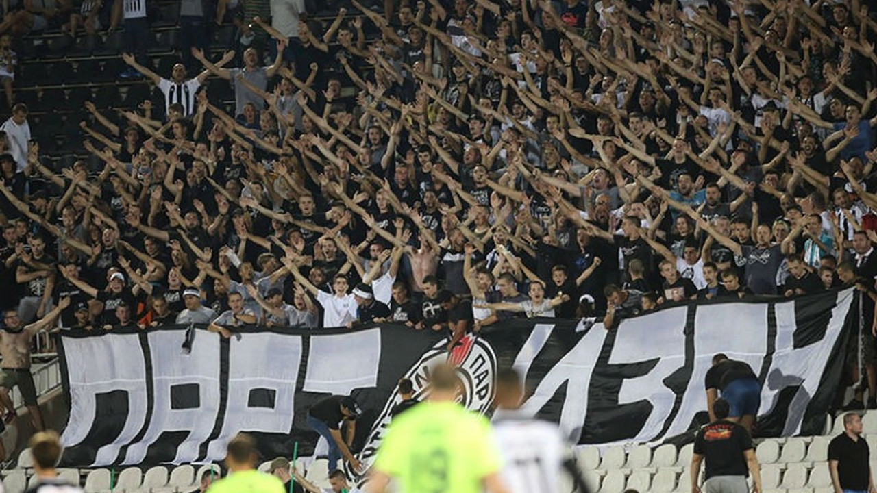 Partizanlı taraftar Beşiktaş maçında hayatını kaybetti