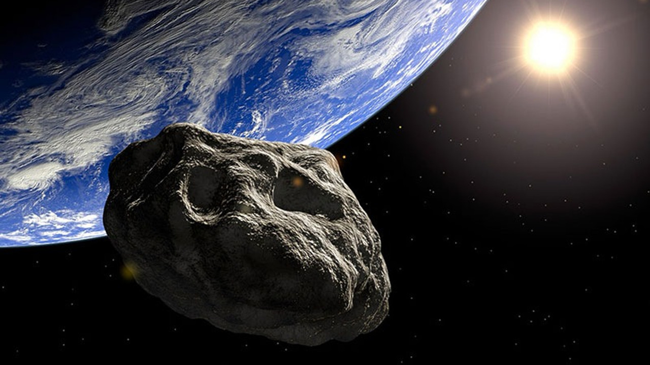 NASA: Piramid büyüklüğünde bir asteroit Dünya'ya yaklaşıyor