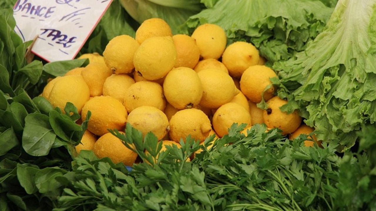 Limonun kilosu tarlada 1 TL, market ve pazarda 10 TL