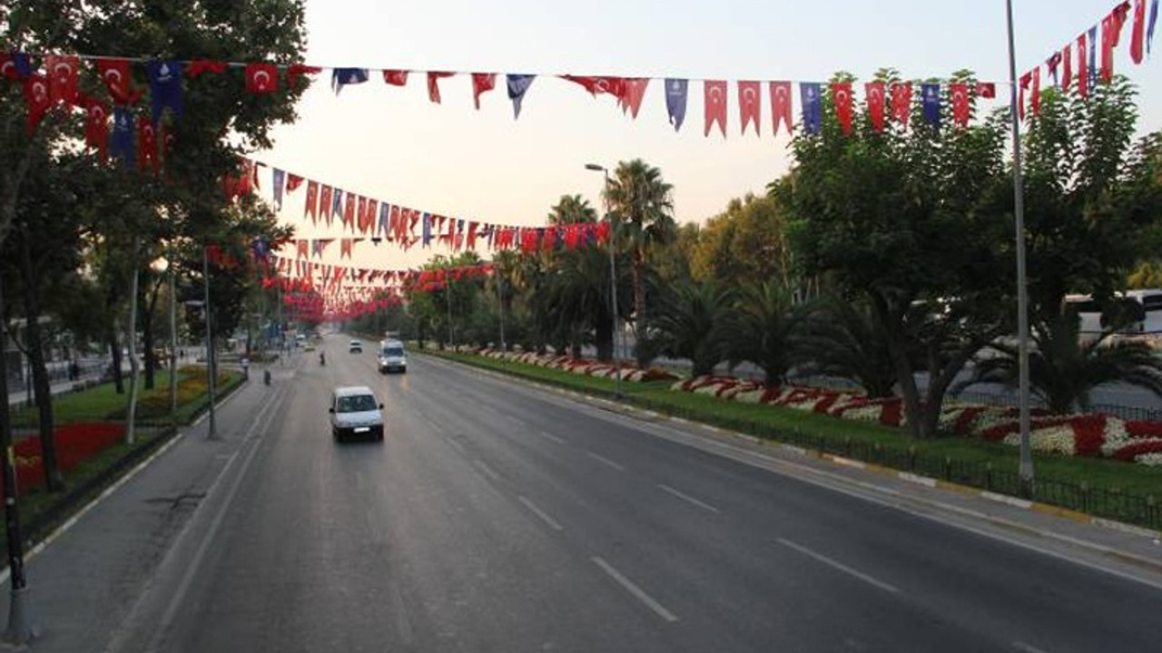 Vatan Caddesi trafiğe kapatıldı