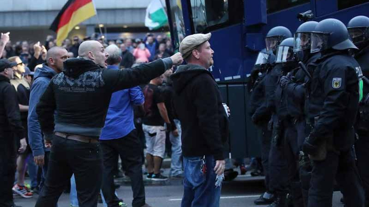 Chemnitz'deki ırkçı gösteriler olaylı geçiyor