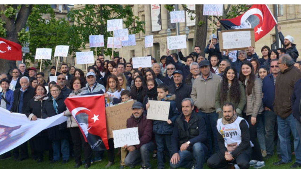 Strasbourg'da referandum protestosu