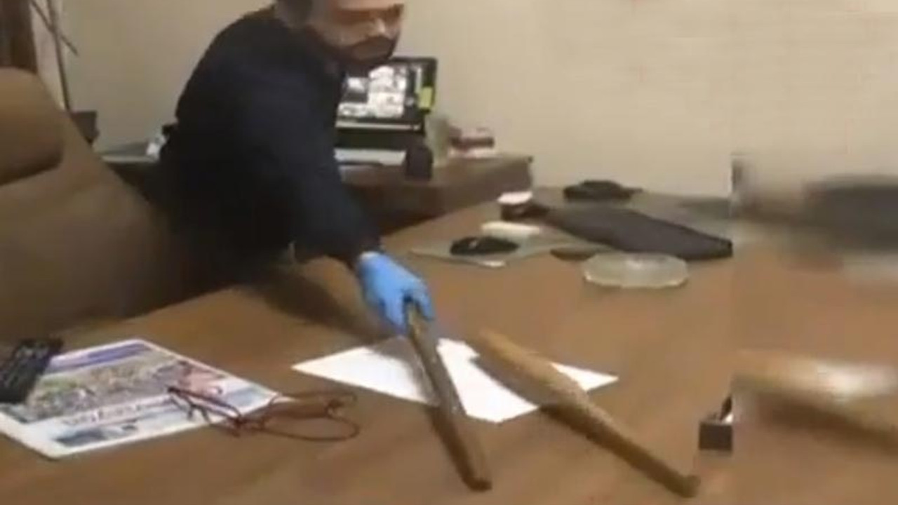 Avukata silah doğrultan komiserin odasında yok yok