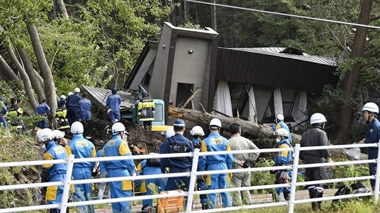 Japonya’da 6.7 büyüklüğünde deprem: Ölü ve yaralılar var