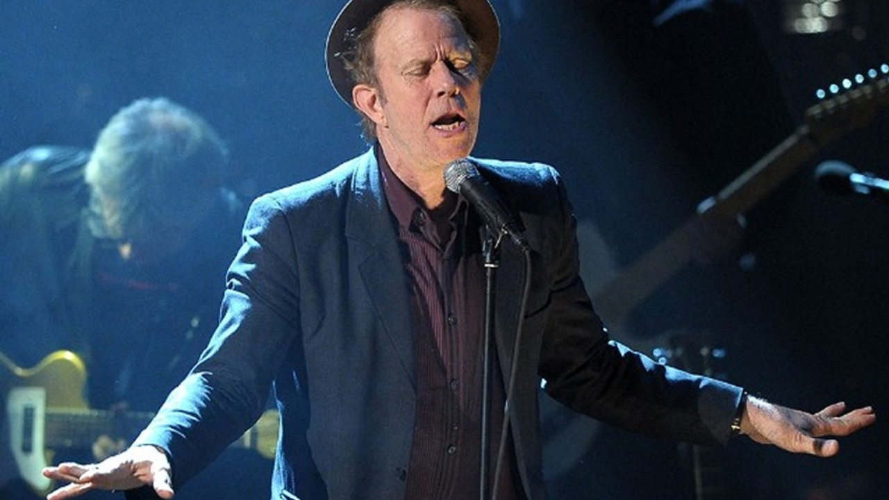 Tom Waits'ten Trump karşıtlarına şarkılı destek