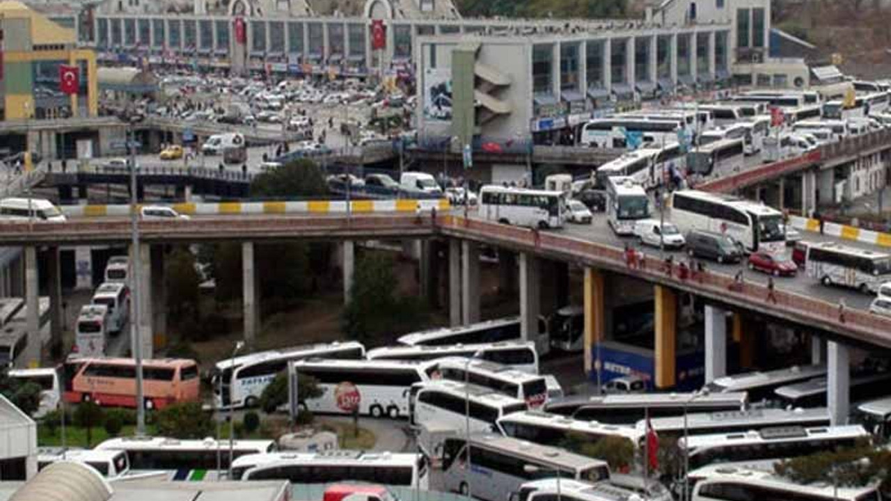 İstanbul otogarında silahlı kavga: 2 yaralı