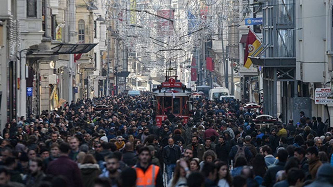 'Gençlerin yüzde 90,5’i hiçbir siyasi partiye üye değil'