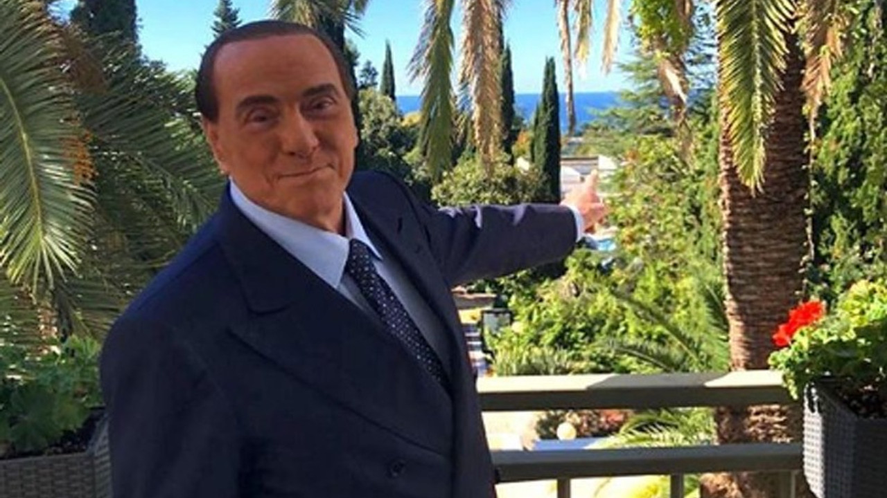 Berlusconi: Karadeniz kara değilmiş