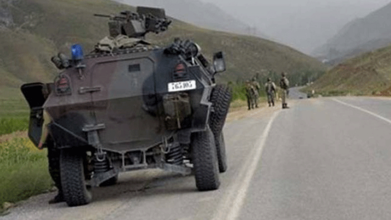 Hakkari'de üs bölgesine saldırı