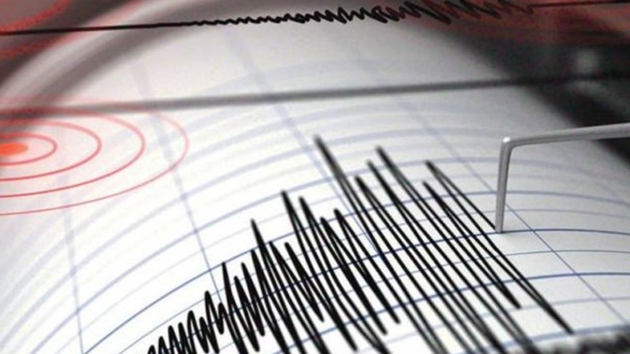 Papua Yeni Gine'de 7 büyüklüğünde deprem: Tsunami uyarısı yapıldı