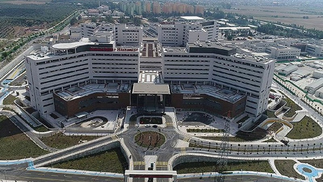 'Şehir Hastaneleri adı altında soygun merkezleri açılıyor'