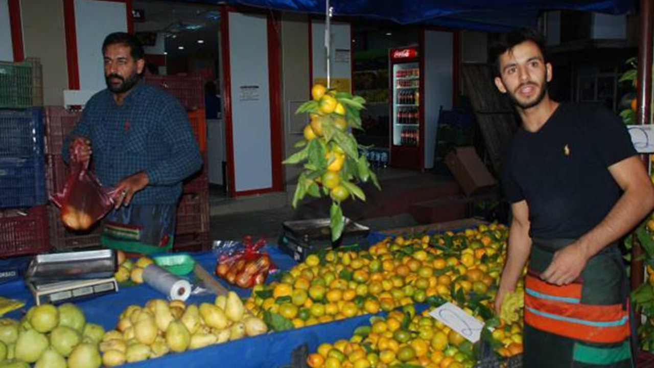 Halk pazardan bile alışveriş yapamıyor