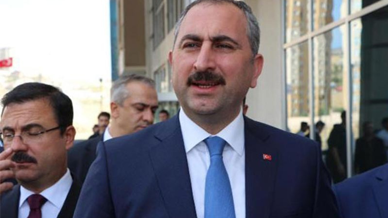 Abdülhamit Gül: Zanlılar iade edilmeli