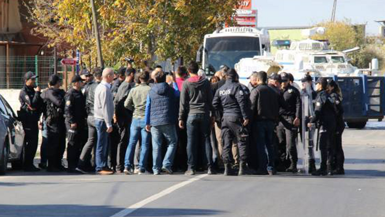 Edirne'de HDP milletvekillerine darp