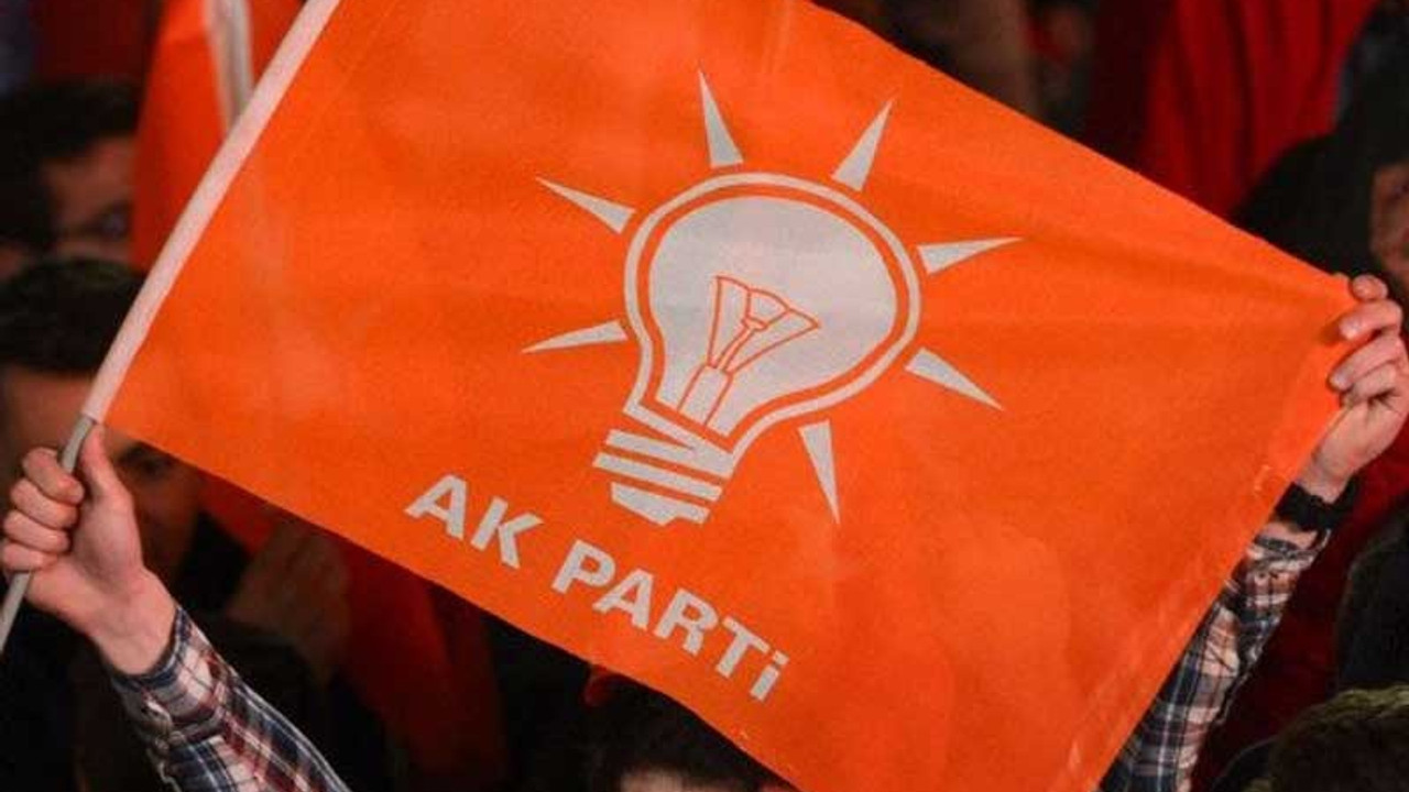 AKP'de adaylık başvuruları başladı: İlk başvuru Van'dan