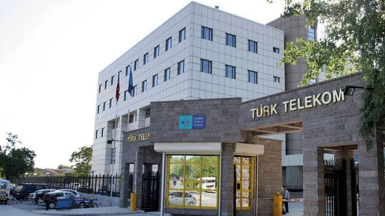 Kur yükseldi, Türk Telekom zarar etti