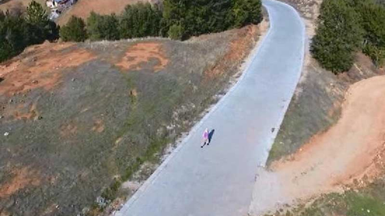 İlk kez drone gören köylü, korkup kaçtı