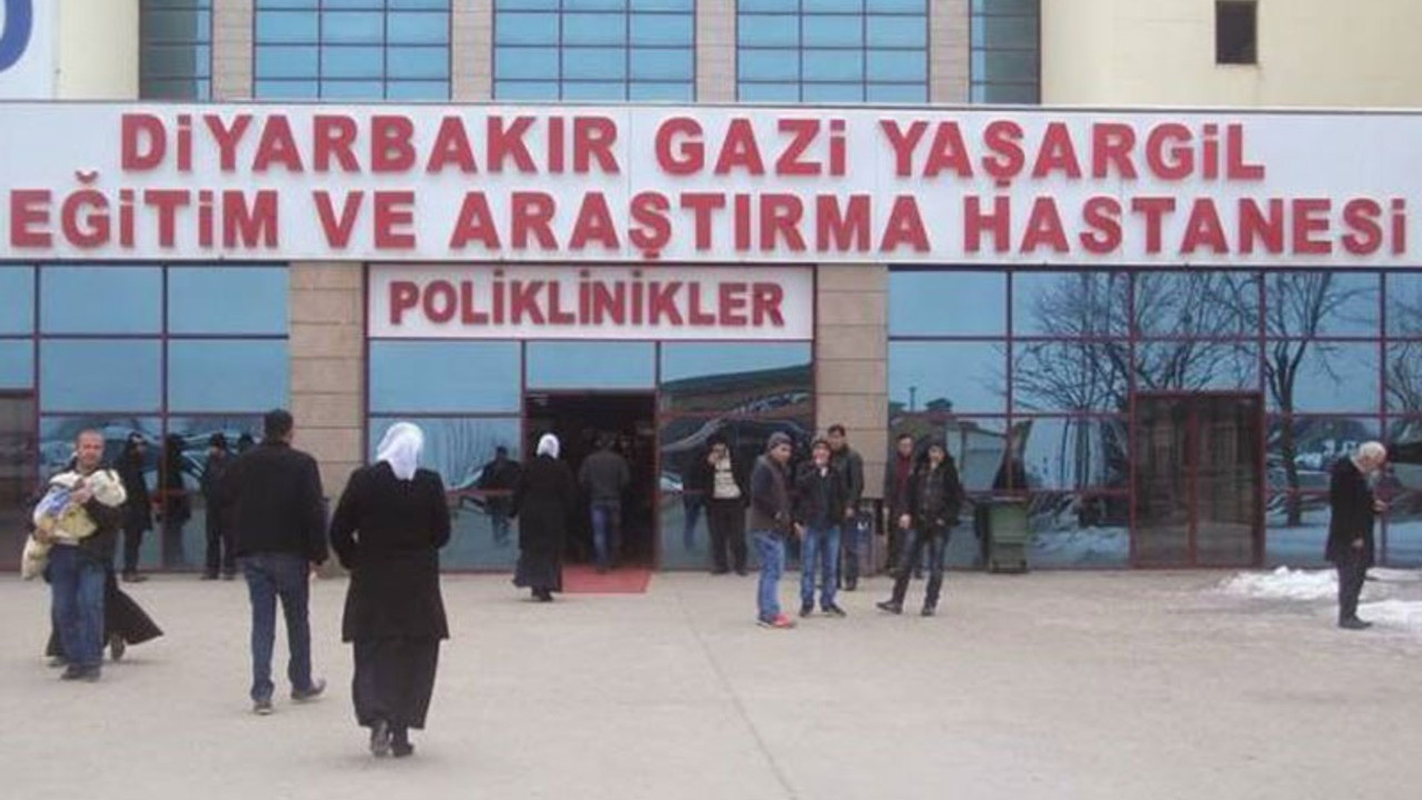 Yoğun bakımda yataktan düşerek öldü