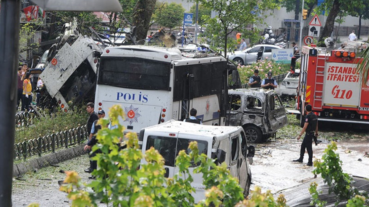 Karayılan, Bayık ve Kalkan hakkında kırmızı bülten kararı