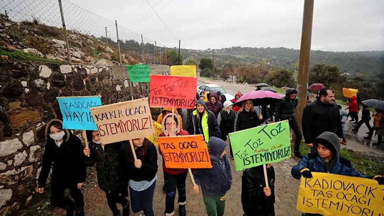 Urla'da taş ocağına karşı eylem