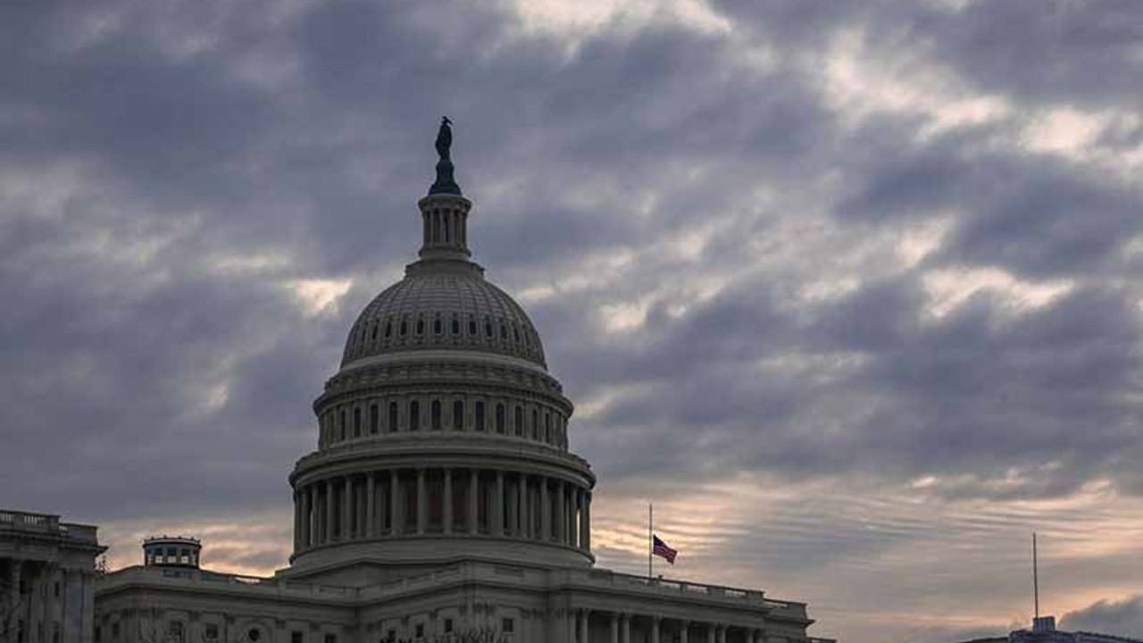 Senatörlerden Trump'a 'kararını gözden geçir' mektubu