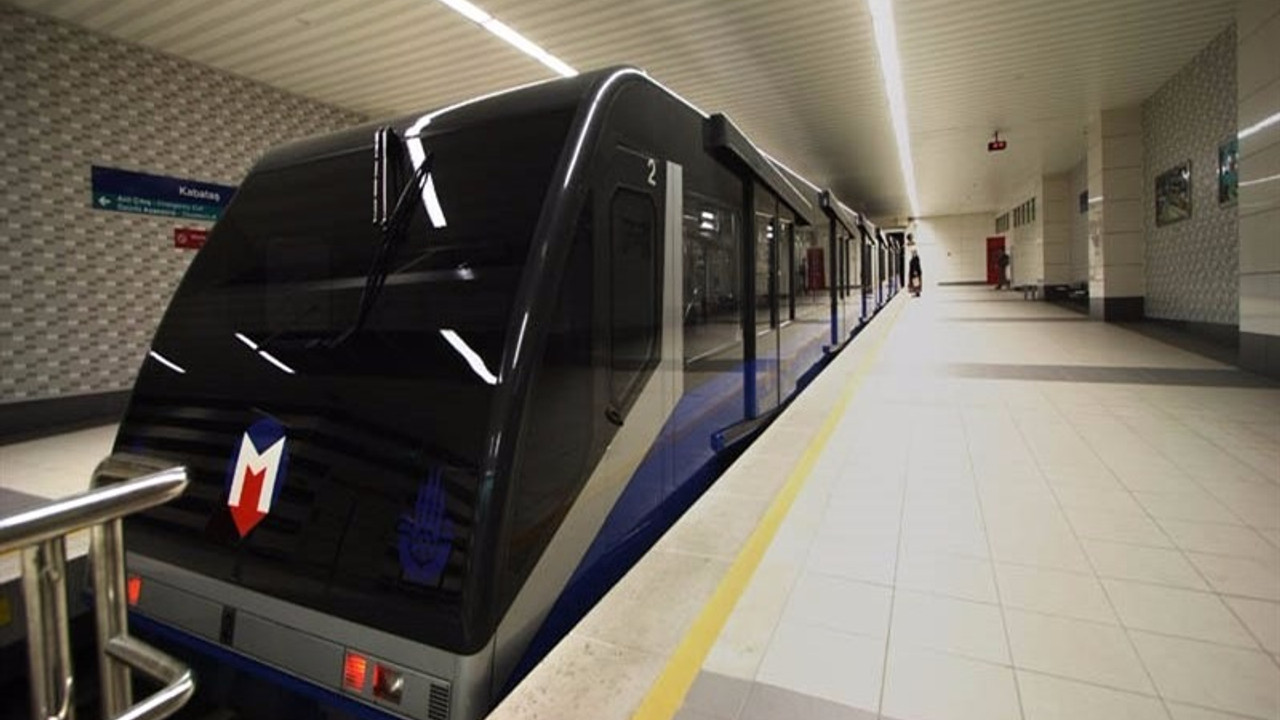 İstanbul'da metro arızası: Seferler yapılamadı