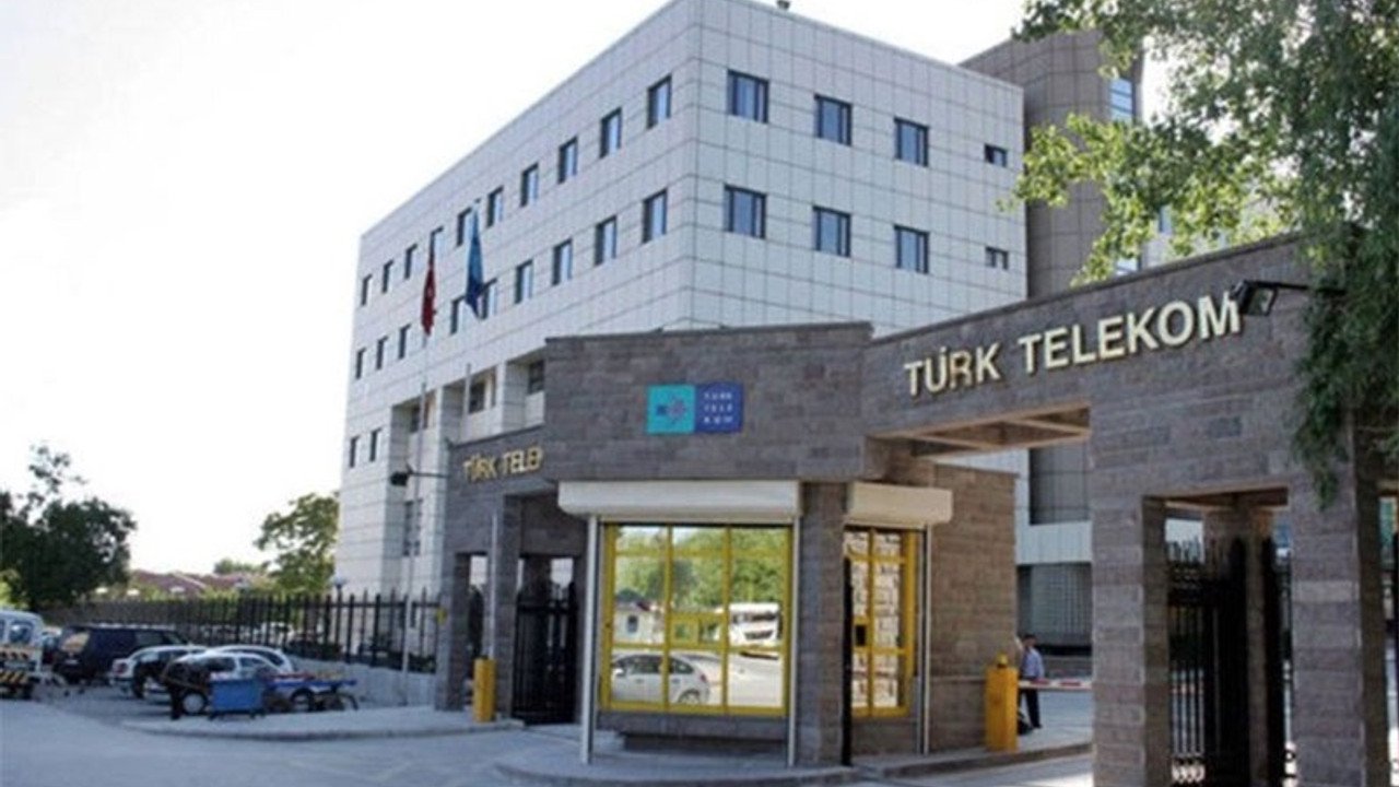 Yapı Kredi, Türk Telekom'a ortak oldu