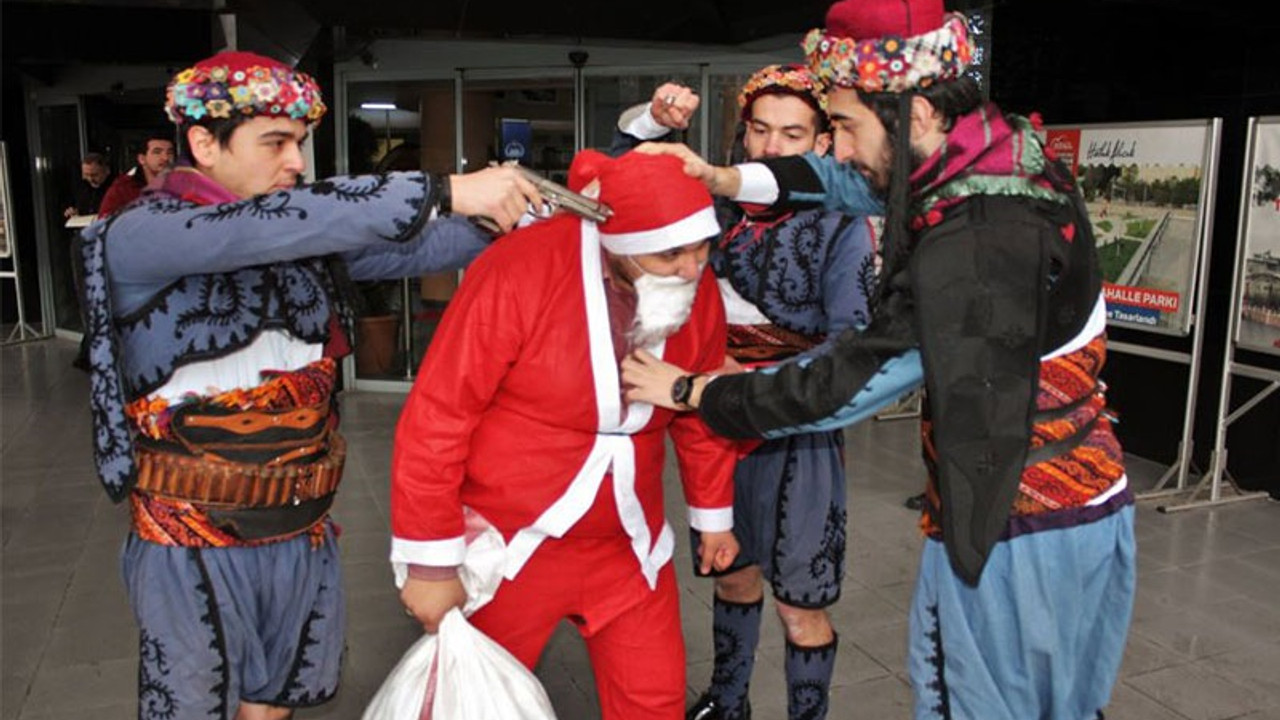 'Şuurlu Öğretmenler Derneği', Noel Baba'ya savaş açtı