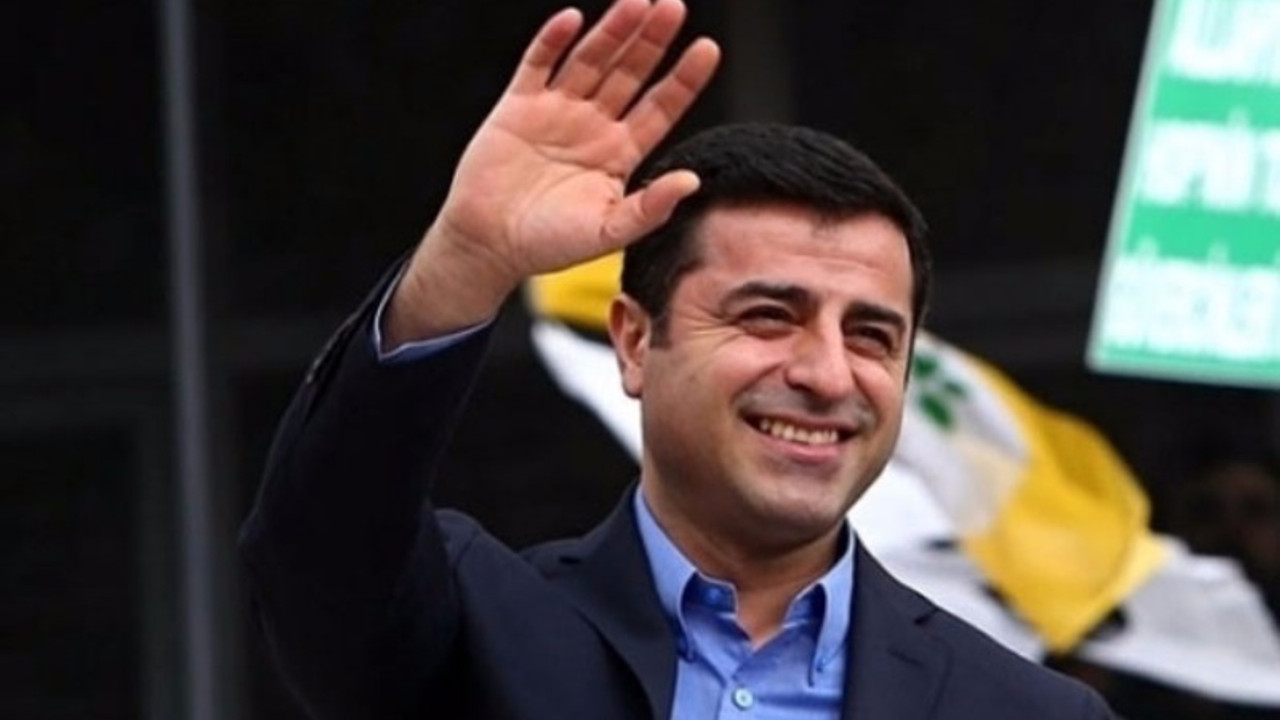 Demirtaş hakkındaki 'hakaret' davası düşürüldü