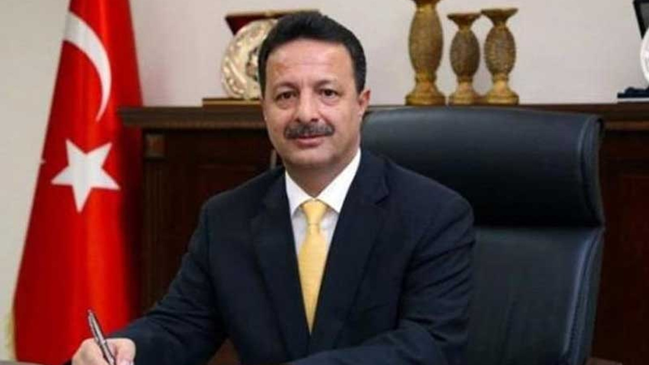 Araba sevdası: Pencereleri kapatın, lüks makam aracı alınacak