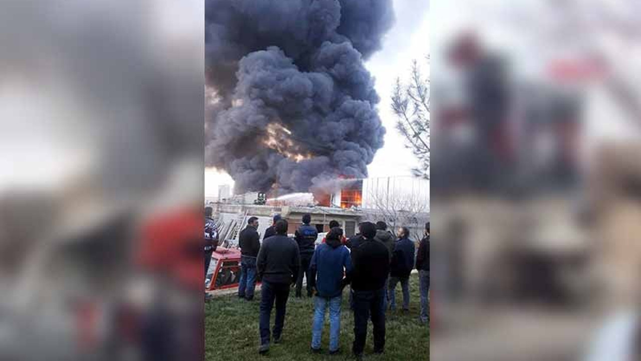 Antep'te boya fabrikasında yangın çıktı