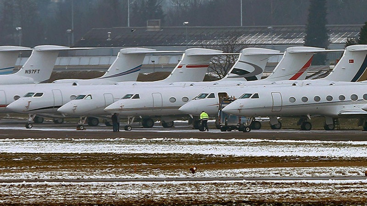 İklim değişikliği ana temalı Davos'a 1500 jet uçacak