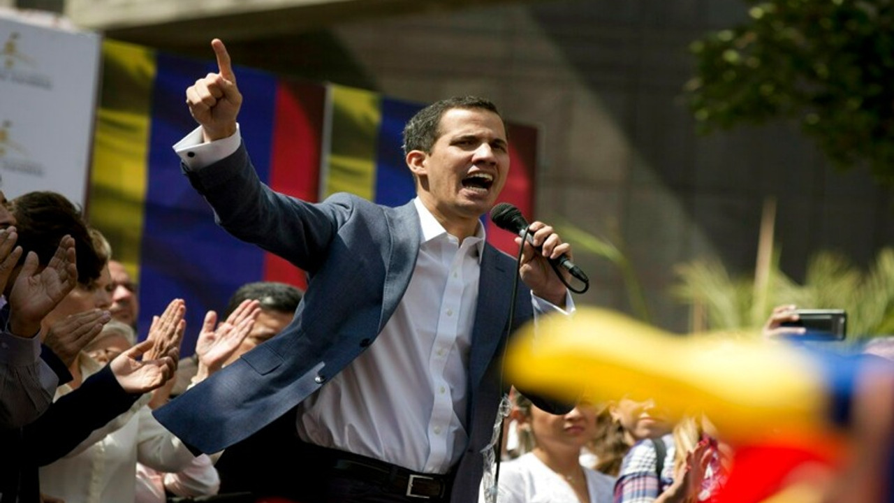 Guaido'ya yurt dışı yasağı