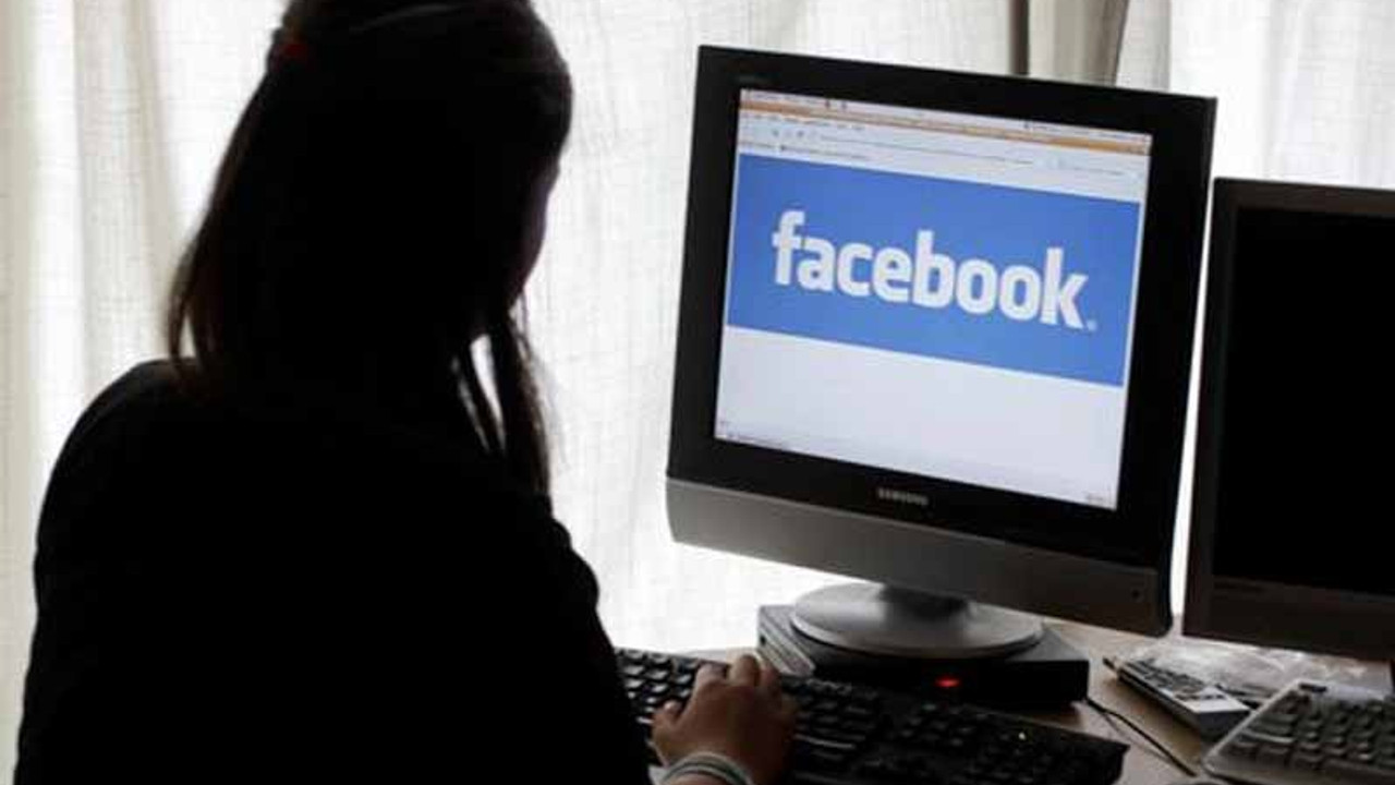 Facebook çocuklara kişisel bilgileri için para ödedi iddiası