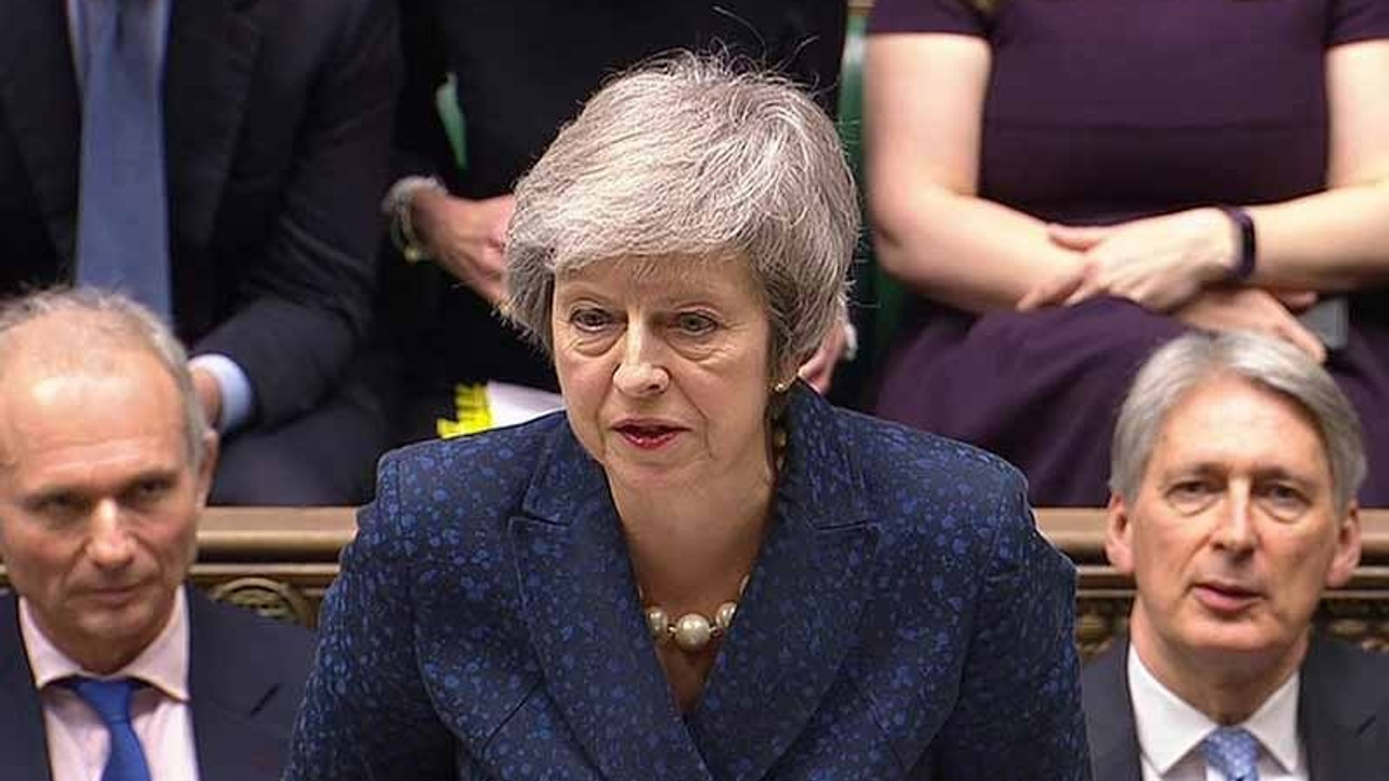 The Sun: Theresa May istifa edecek