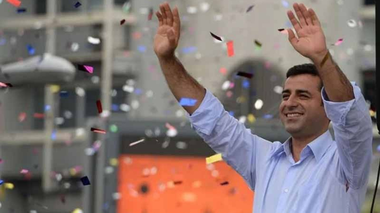 Demirtaş, Hakan Yeşilyurt’un ailesine başsağlığı mesajı gönderdi