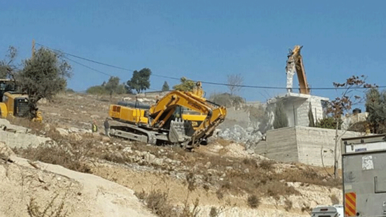 İsrail Filistinlilerin evlerini yıktı